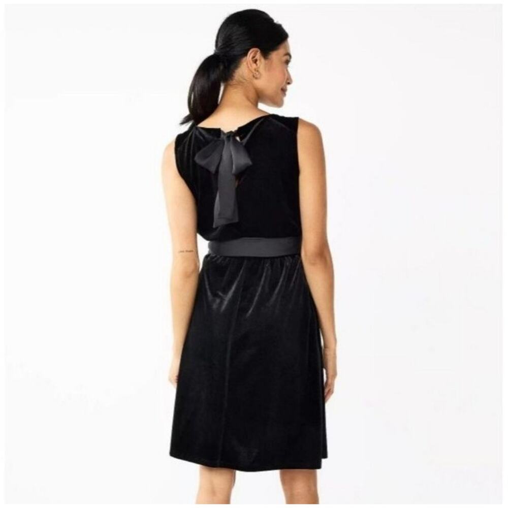 New Small Draper James RSVP velvet dress - Picture 2 of 7